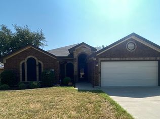 2035 Rustling Oaks Dr, Harker Heights, TX 76548