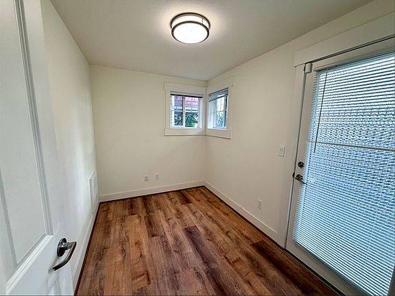 3rd image of 517 N 39th St