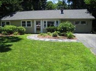 4 Melville Pl, Wayland, MA 01778