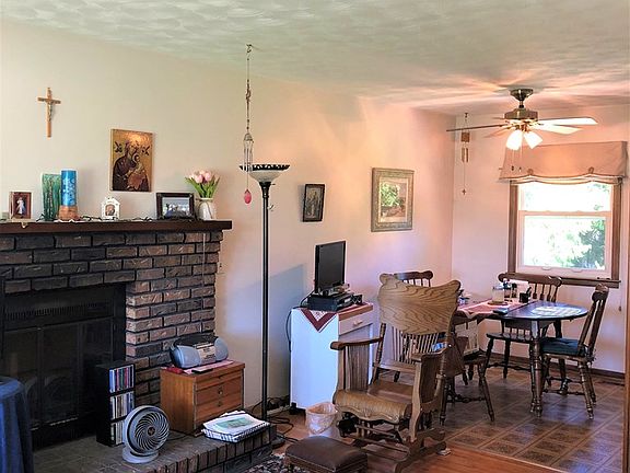 5th image of 1331 Indian Rock Ln