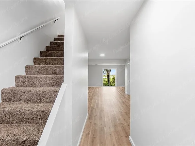 539 N Broad St — Photo 7