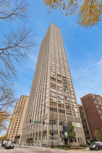 655 W Irving Park Rd APT 5516, Chicago, IL, 60613