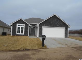 5500 SW Ojai St, Topeka, KS 66614