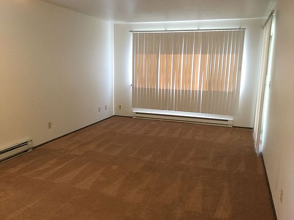 3rd image of 455 SE Barrington Dr APT 101