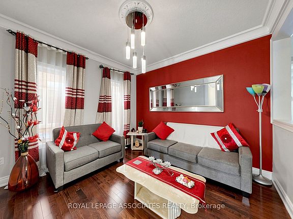 4th image of 35 Godliman Rd