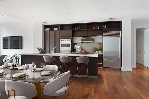 Rented by Compass | media 23