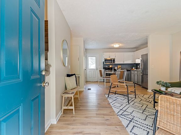 2nd image of 3139 E Lake Dr