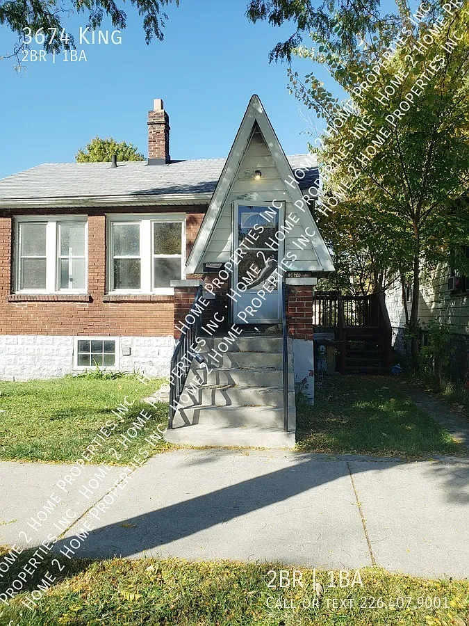 3674 King A house in West Windsor Close to the Battery Plant — Photo 1