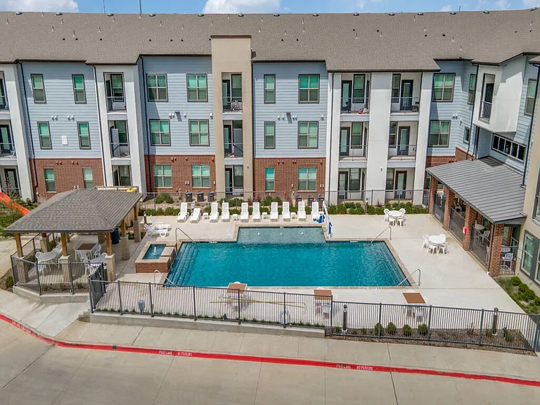 Palladium Dallas Stemmons — Photo 15