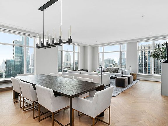 3rd image of 451 E Grand Ave #5105