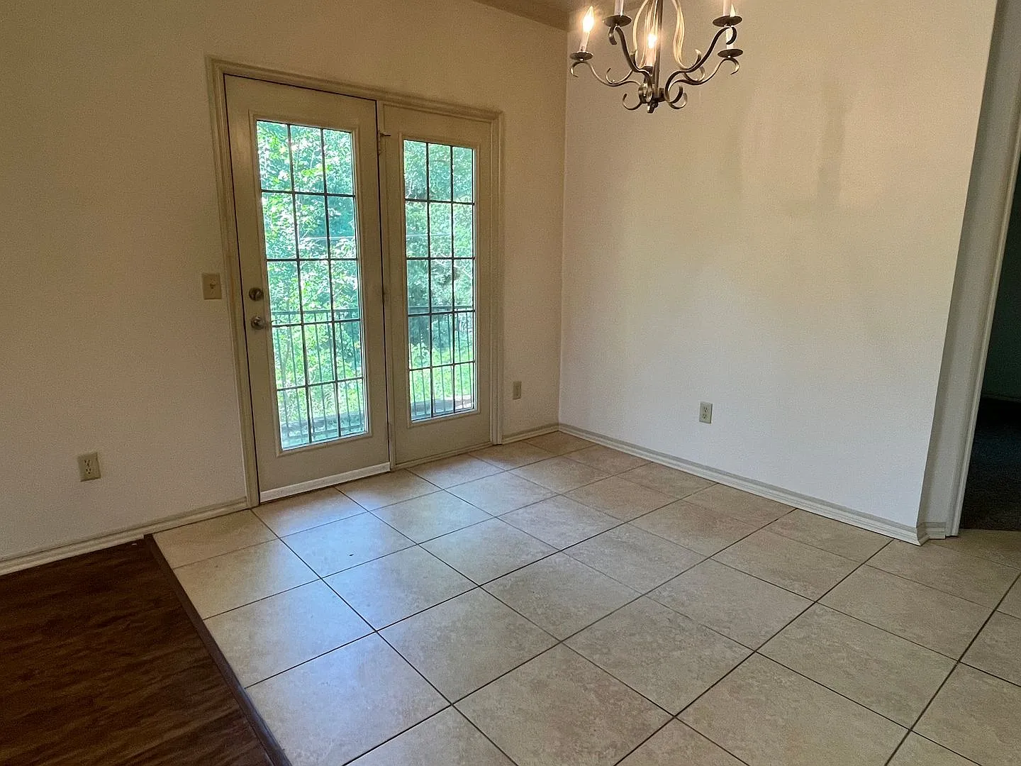 Cozy 3 Bed 2 Bath In Edmond — Photo 4