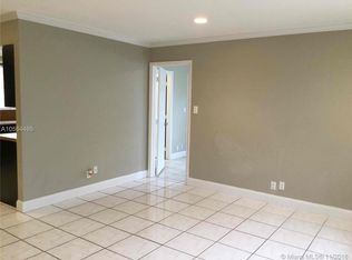 7207 SW 3rd Ct, North Lauderdale, FL 33068