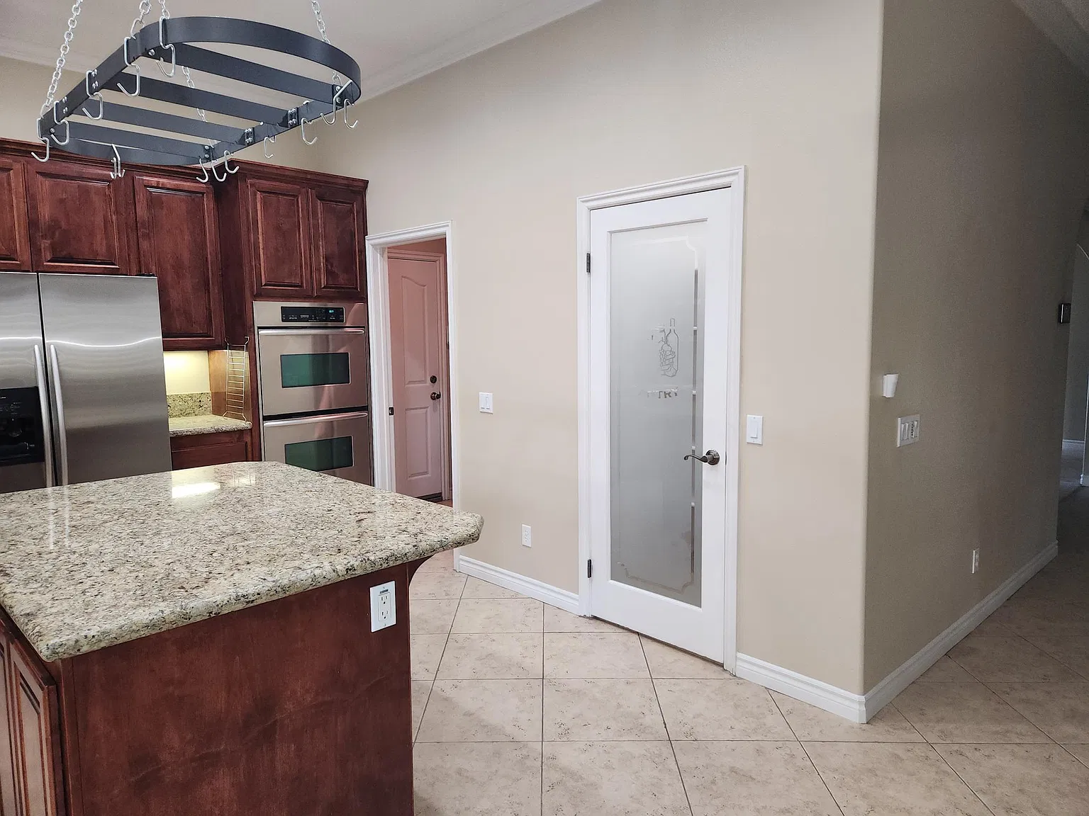 4 bed, 2.5 bath, 2547 sqft, $4,700 — Photo 3