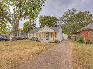 1363 Colonial Rd, Memphis, TN 38117