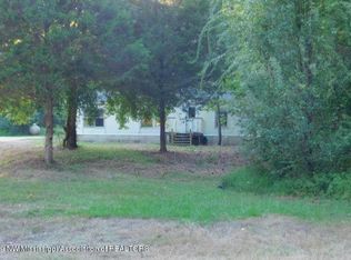 90 Woodview Rd, Byhalia, MS 38611