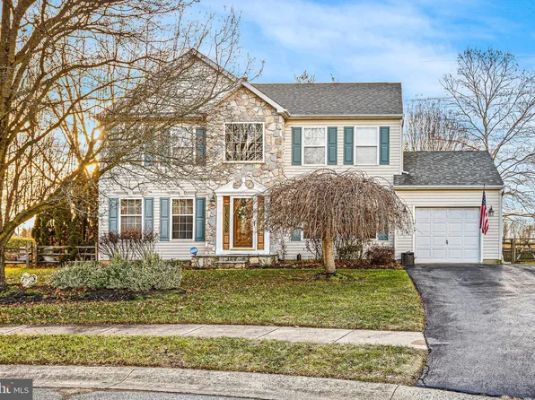 414 S Barrington Ct, Newark, DE 19702