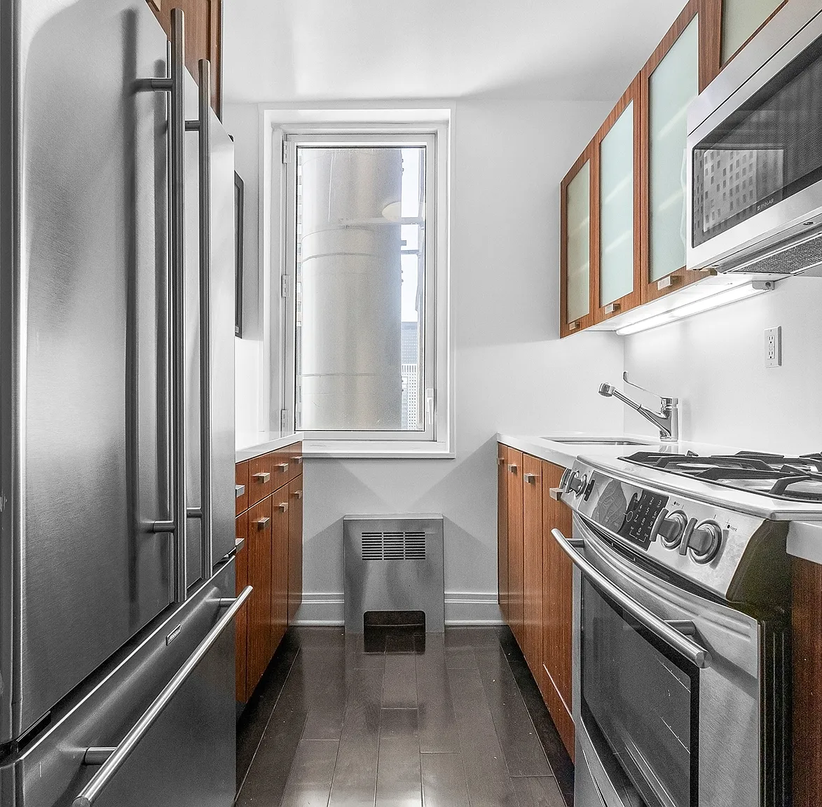 212 East 47th Street — Photo 4