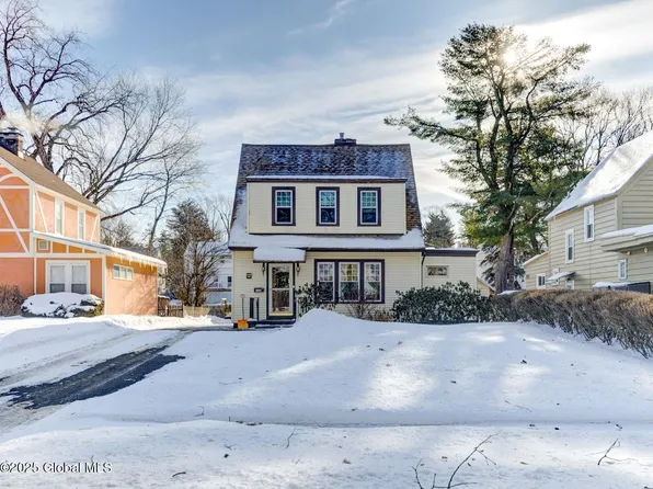 1134 N Country Club Drive, Schenectady, NY 12309