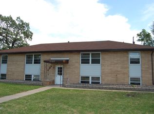 8109 Bass Lake Rd, New Hope, MN 55428