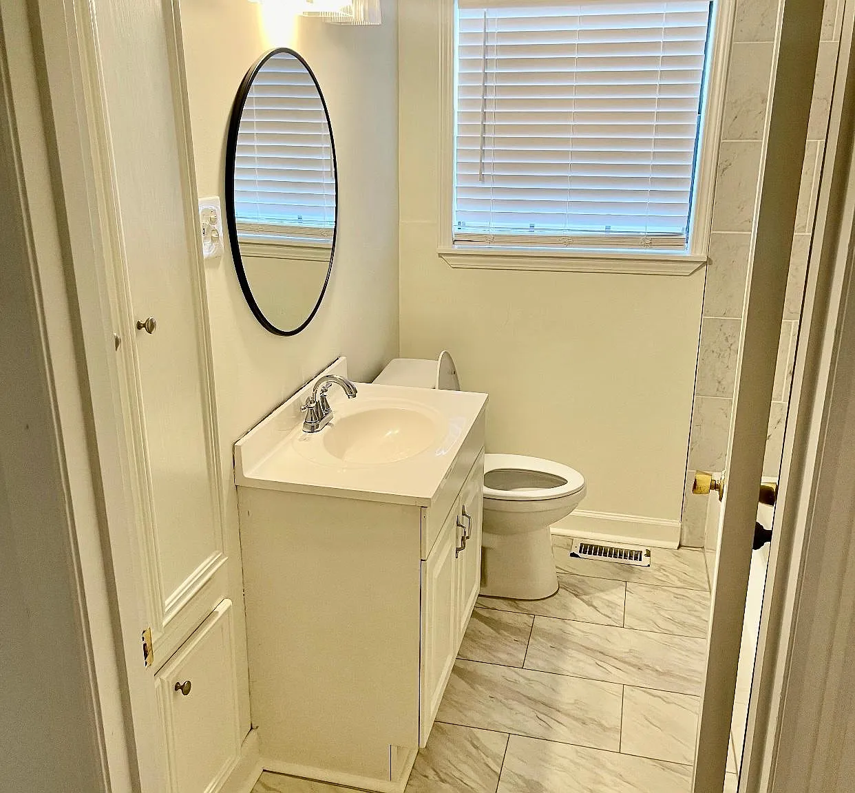 3 bed, 1117 sqft, $2,400 — Photo 3