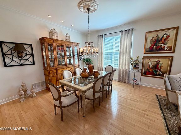 5th image of 7 Gables Way