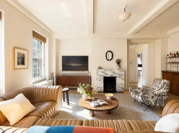 25 Fifth Avenue image 1 of 12