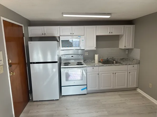 58 Union St APT 6, Stoughton, MA 02072