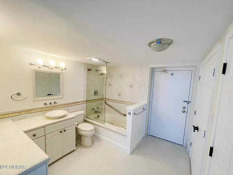 2900 N Atlantic Ave #702 — Photo 34