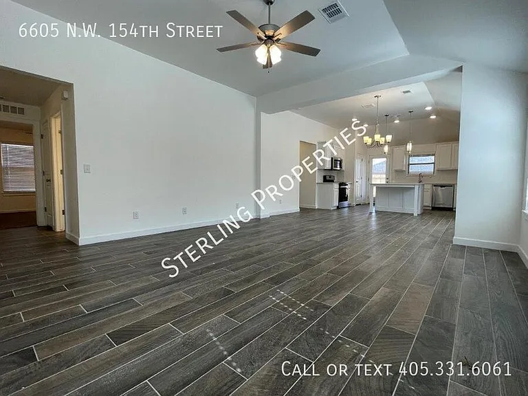 6605 N West 154th St — Photo 2