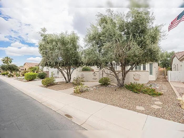 2 bed, 2.0 bath, 2156 sqft, $2,695 — Photo 3