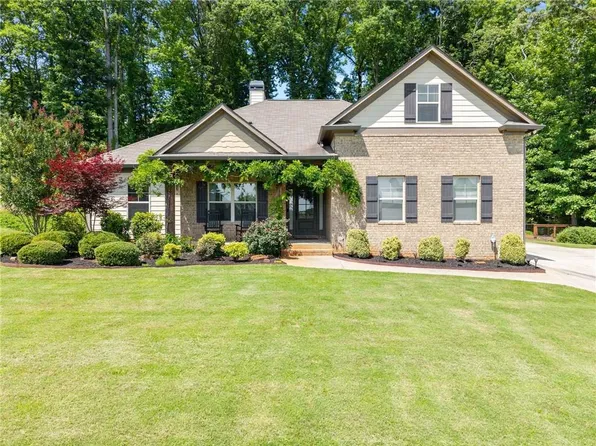 67 Blue Sky Dr, Dawsonville, GA 30534