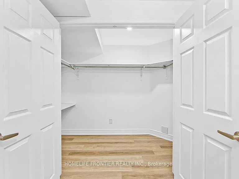 669 Armstrong Blvd #LOWER — Photo 9