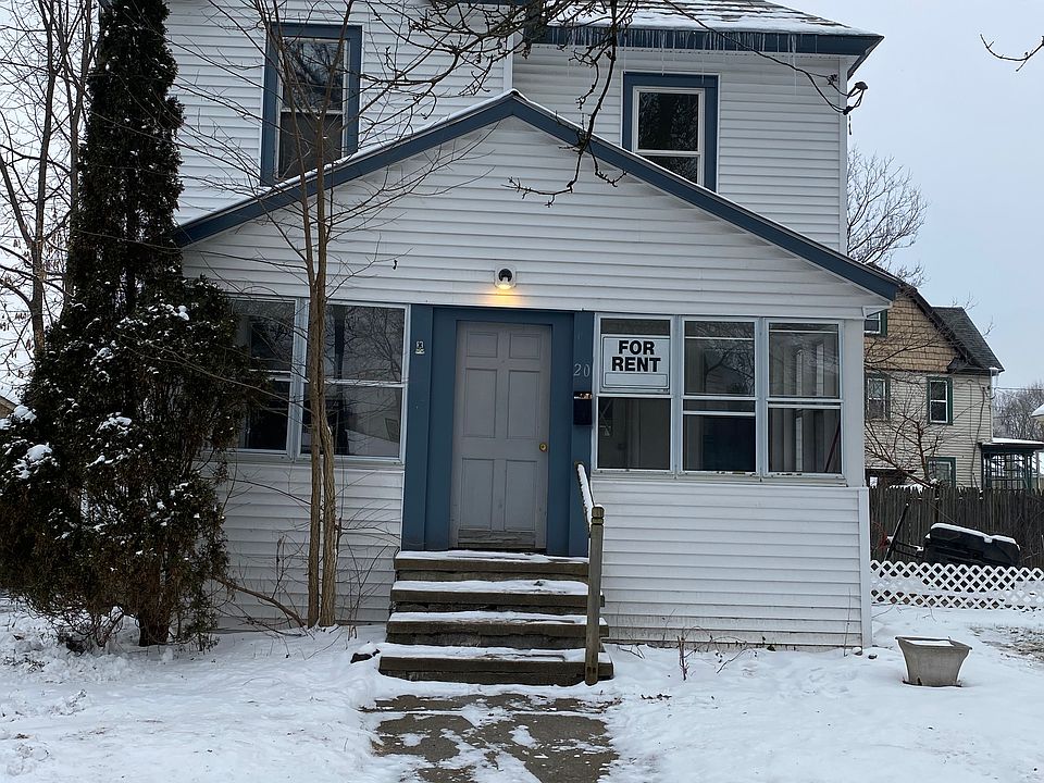 1st image of 20 Wilmot St