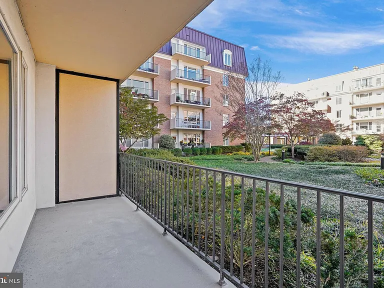 8101 Connecticut Ave S #307 — Photo 24