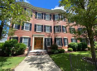 16 Brooks Park APT 8, Medford, MA 02155