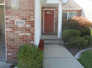 4104 Gissing Dr, Springfield, IL 62711