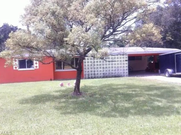 4070 Woodbrier Dr, Fort Myers, FL 33905