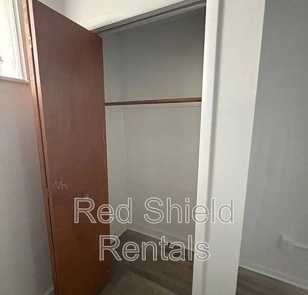 413 W Forest Ave #6 — Photo 6