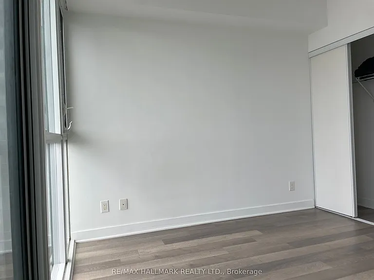 290 Adelaide St W #3509 — Photo 10