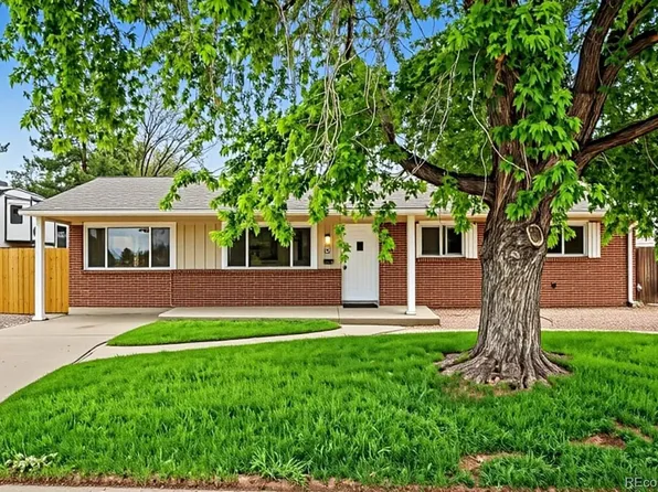 930 Hemlock Way, Broomfield, CO 80020