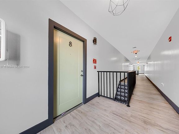 5th image of 1020 SW 23rd Ave #4