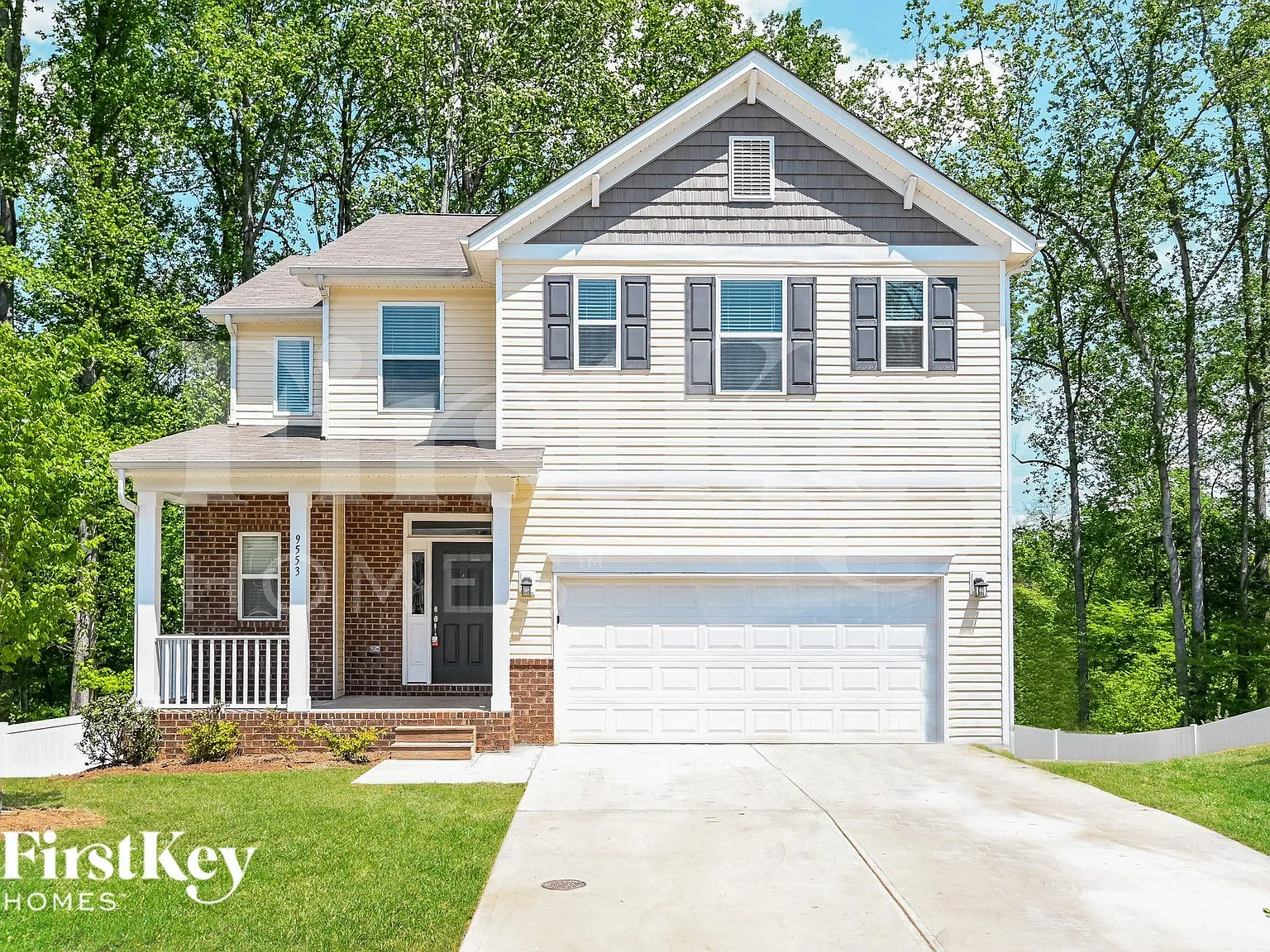 5 bed, 3.5 bath, 2788 sqft, $2,895 — Photo 1
