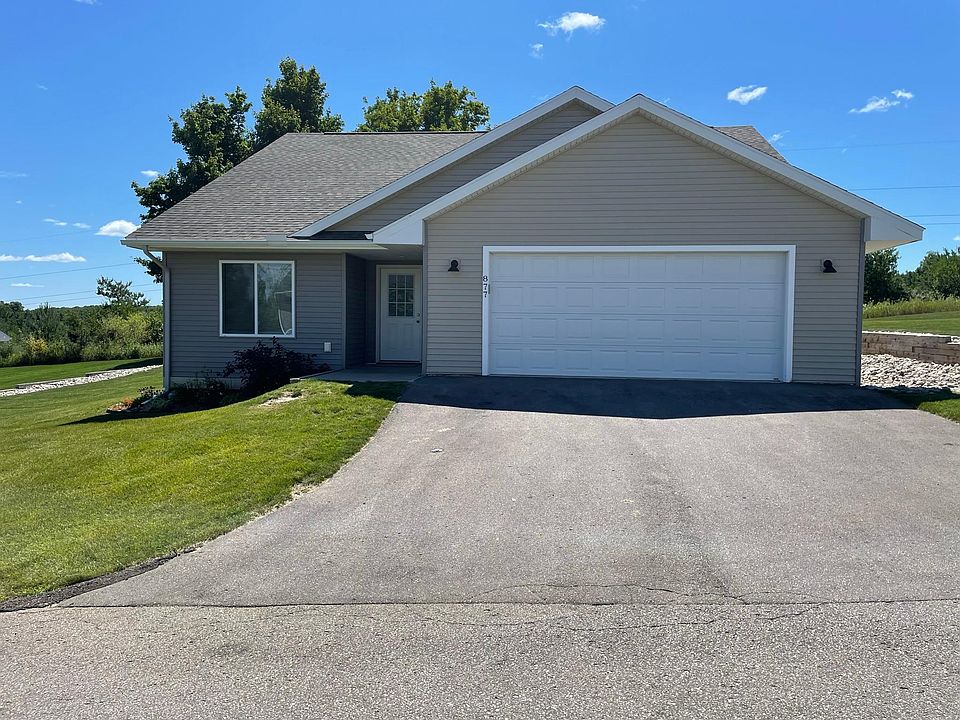 877 Red Oak Way, Petoskey, MI 49770 Zillow
