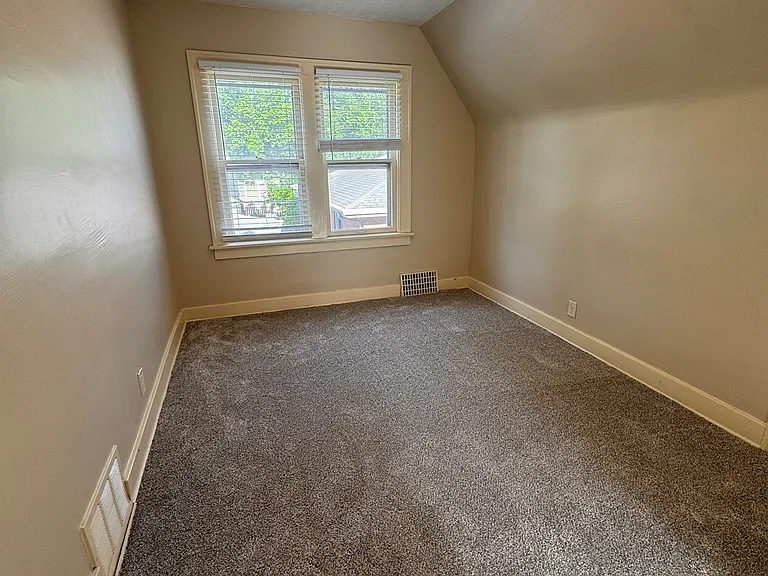 2375 Alpha St #1 — Photo 6