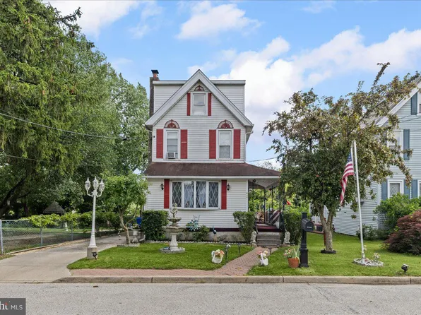 42 Spruce St, Cherry Hill, NJ 08002