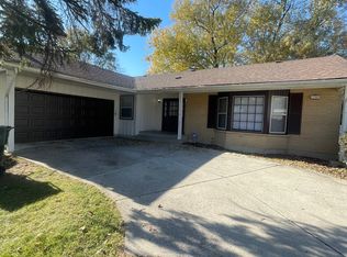 17740 Cedar Ave, Country Club Hills, IL 60478