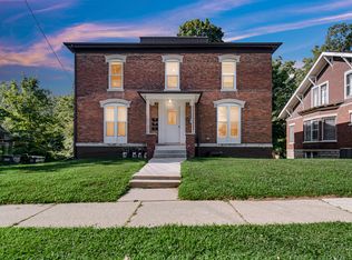 204 Brown St APT 2, Valparaiso, IN 46383