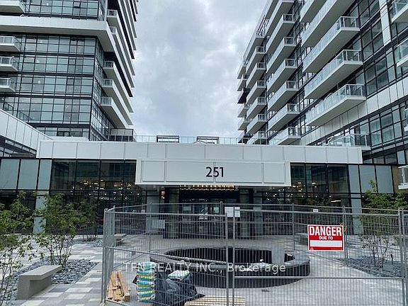 3rd image of 251 Manitoba St #106