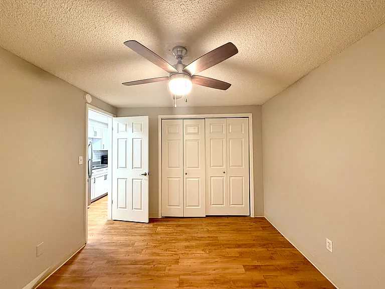 1303 Columbine St #303 — Photo 14