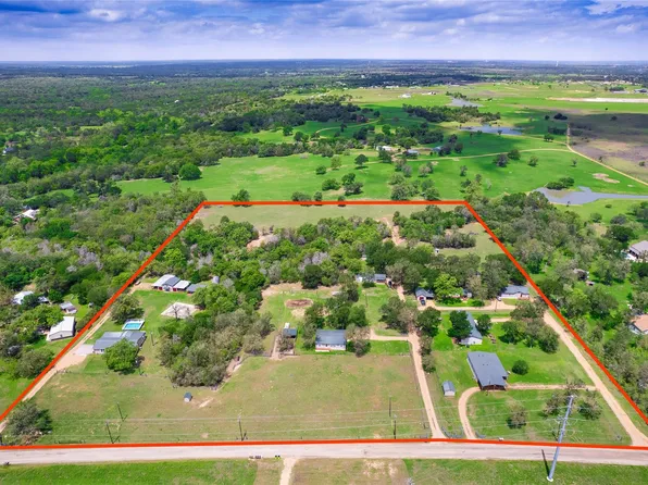 279 Highline Dr, Bastrop, TX 78602
